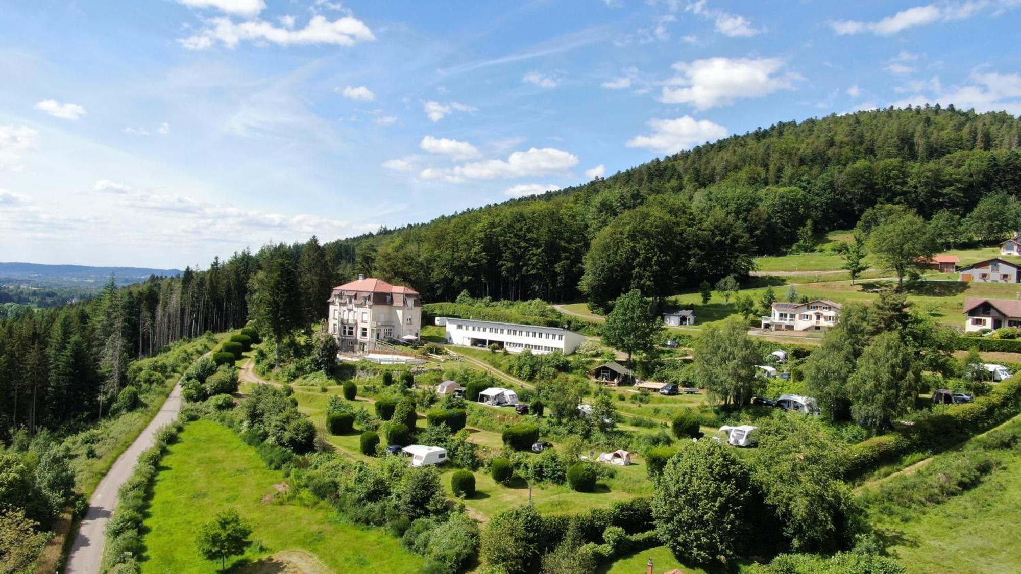Camping Du Chateau Granges-sur-Vologne Esterno foto