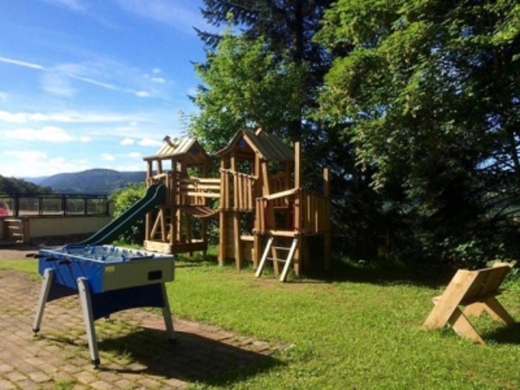 Camping Du Chateau Granges-sur-Vologne Esterno foto